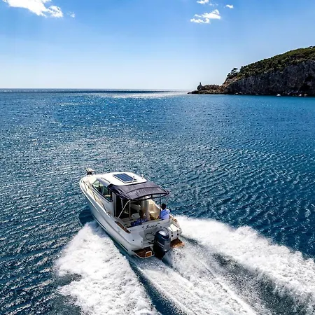 Private Boat With Skiper Tekne *